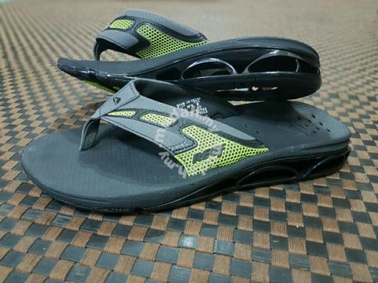 New original reef xs-1 sandals