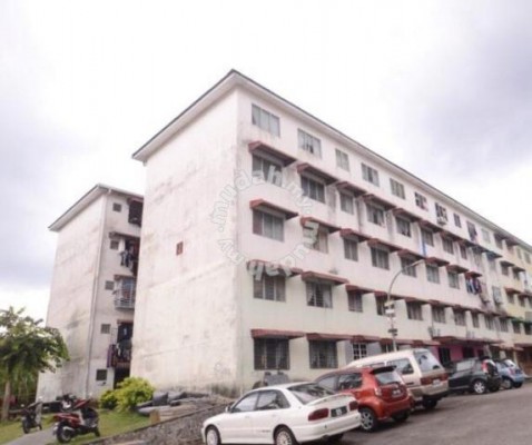 Rumah sri impian flat ukay perdana ampang Selangor